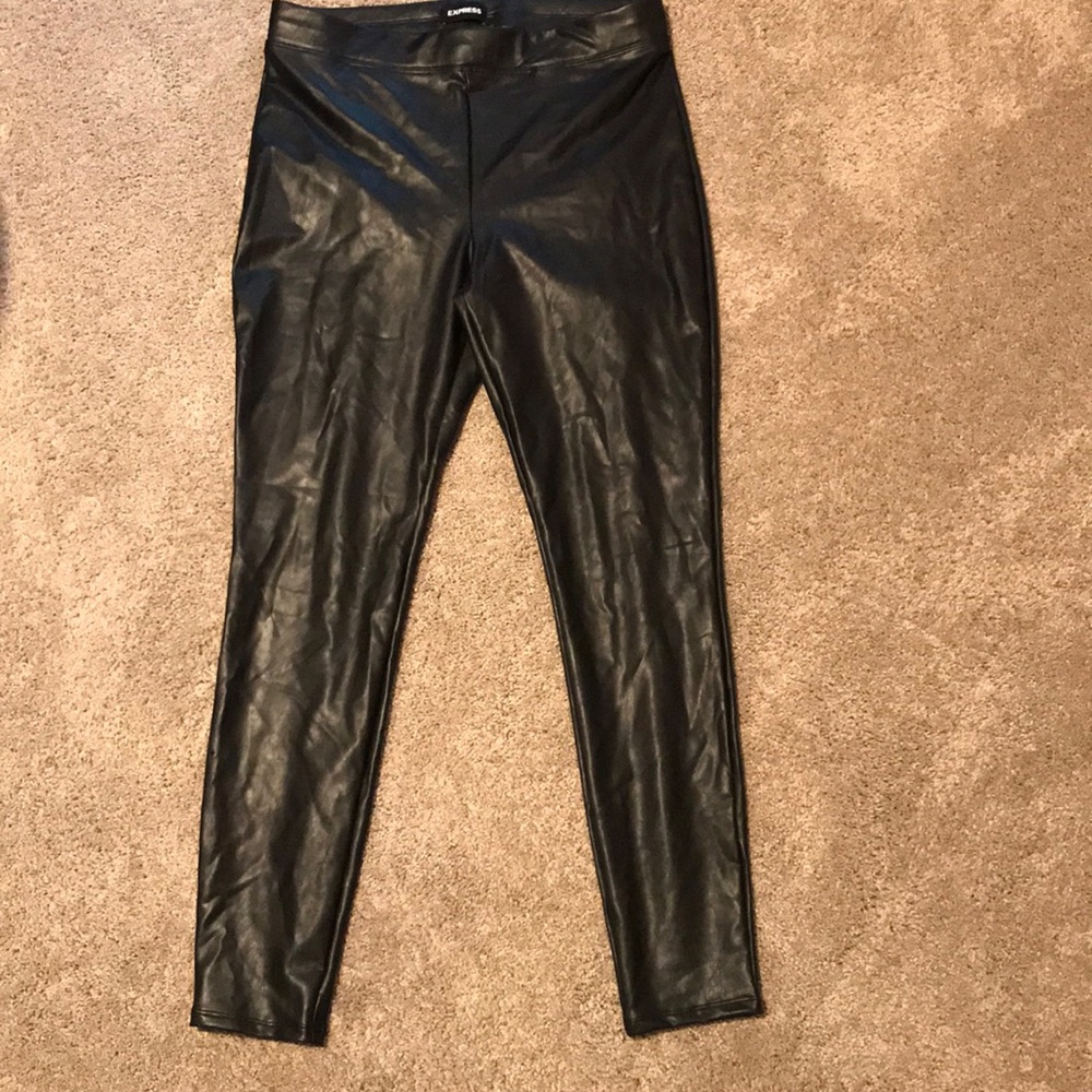 Faux leather leggings